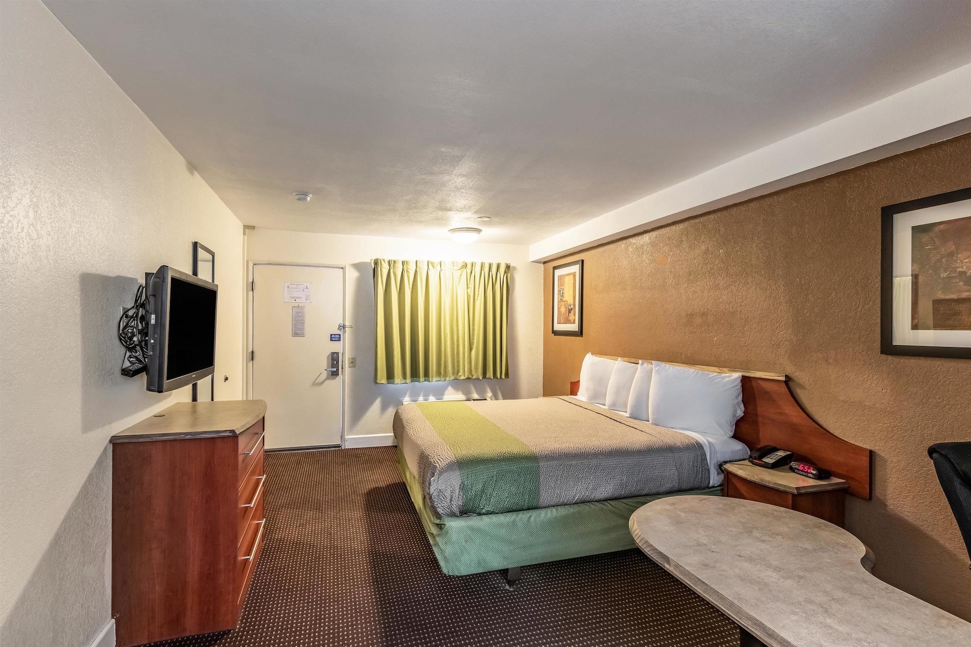 Hotel 6-anaheim, Ca Anaheim