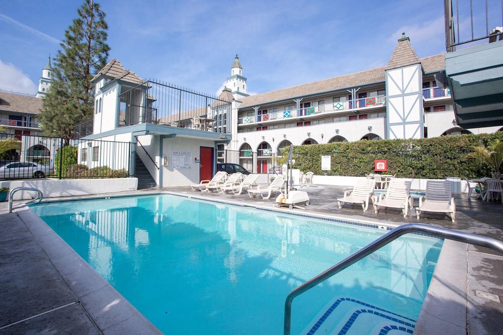 Hotel Castle And 3*