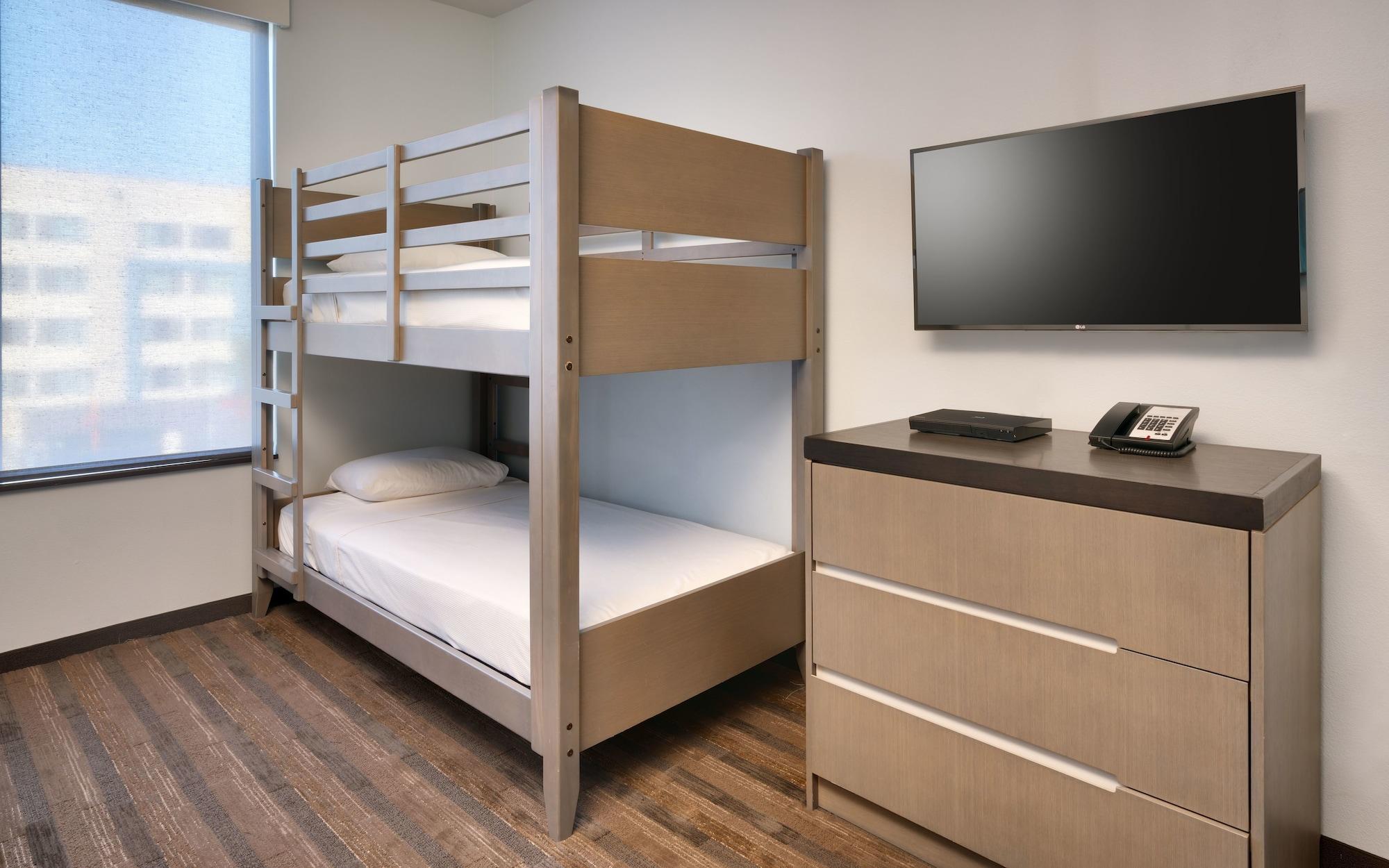 Hyatt House At Resort/convention Center Hotel 3*