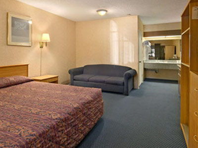 Days By Wyndham West Hotel 2*