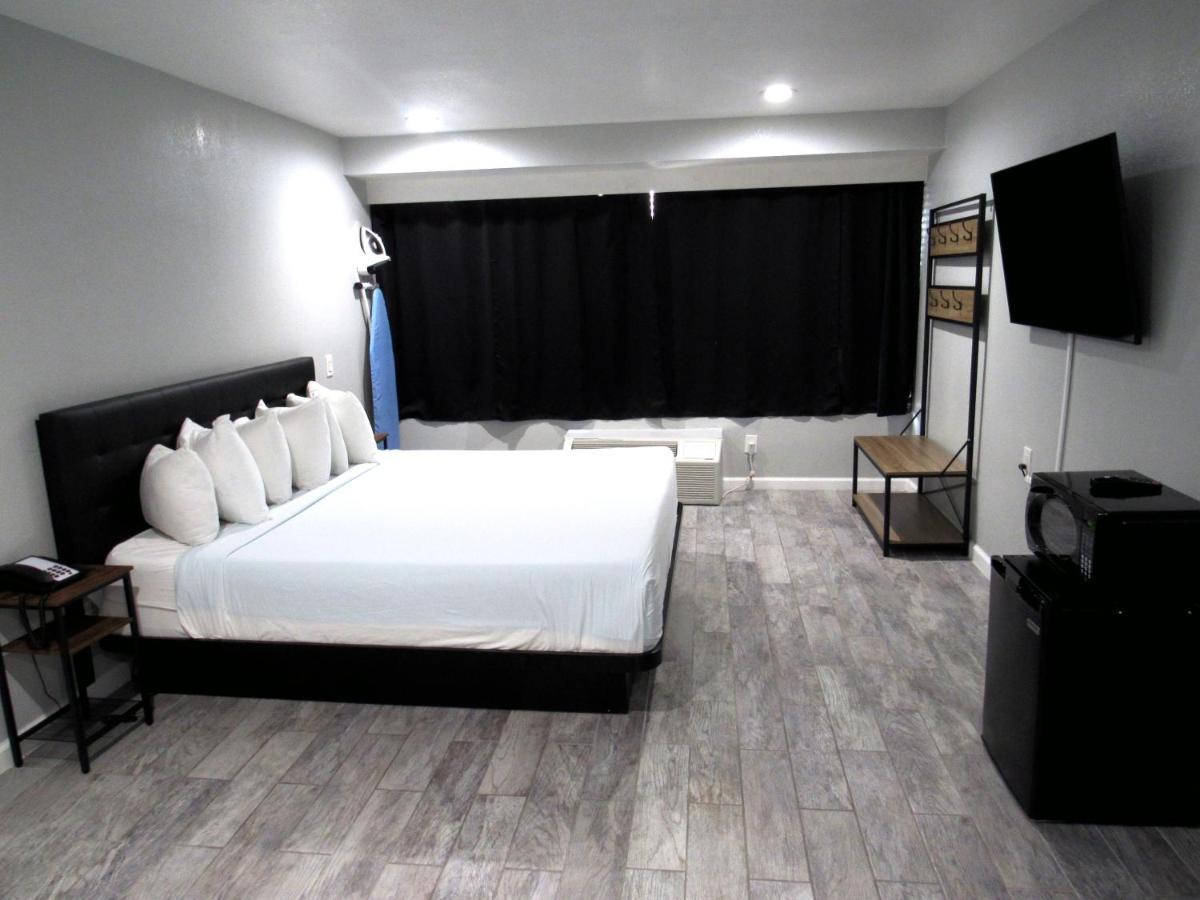 Capri Hotel Anaheim