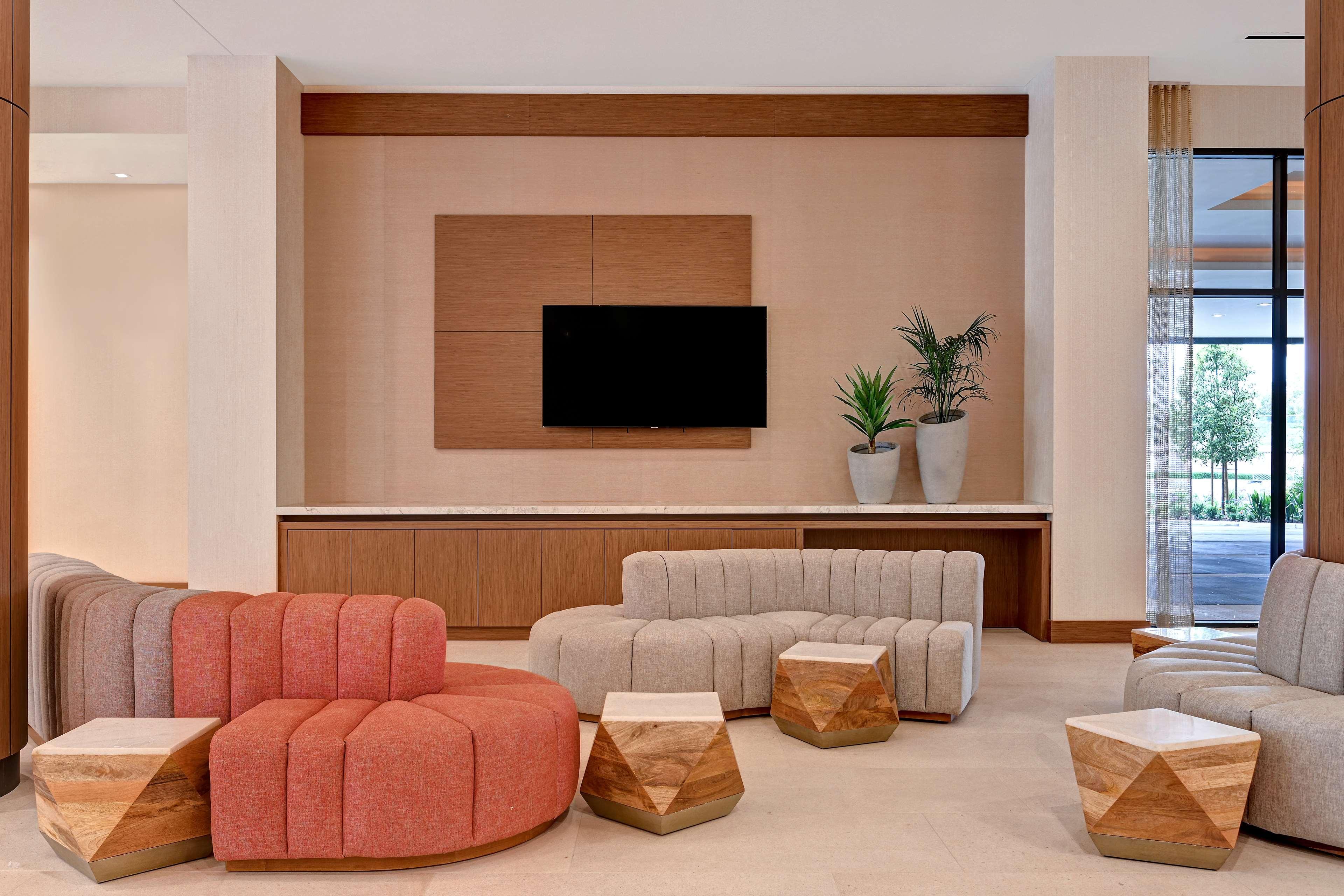 Home2 By Hilton Anaheim