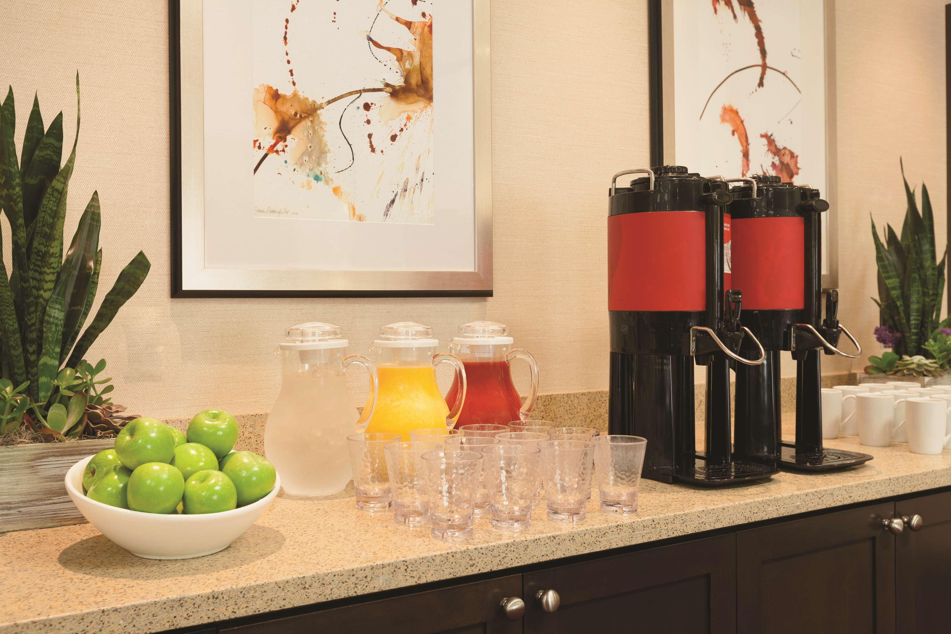 Hyatt Place At / Convention Center Hotel 3*