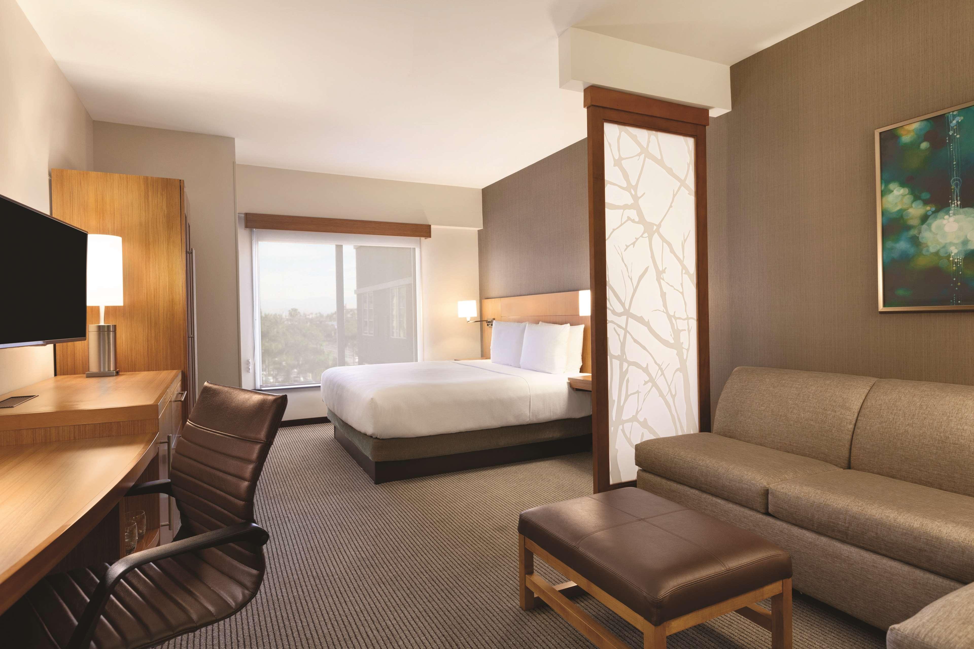 Hyatt Place At / Convention Center 3* Anaheim