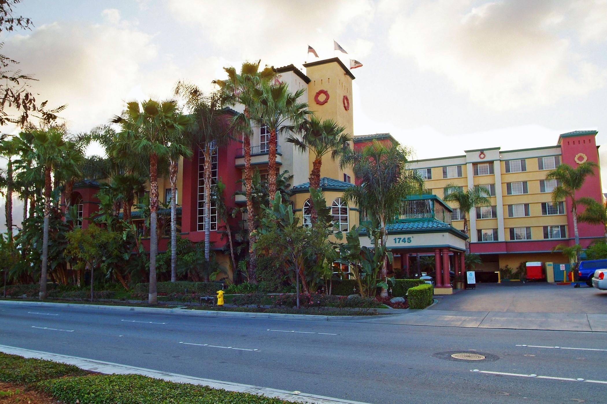 Resort Peacock 3*