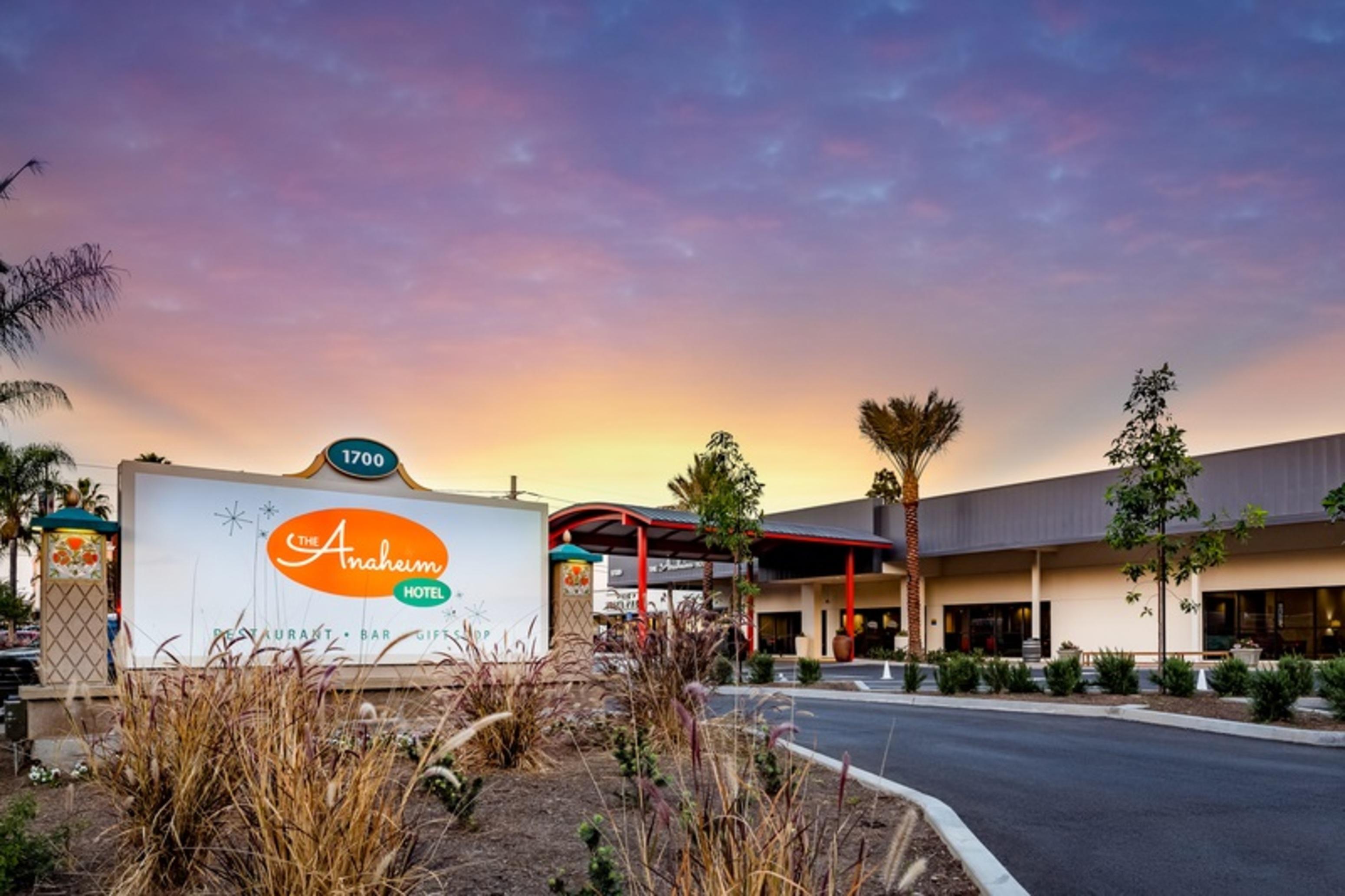 Hotel Anaheim Hotel 3*