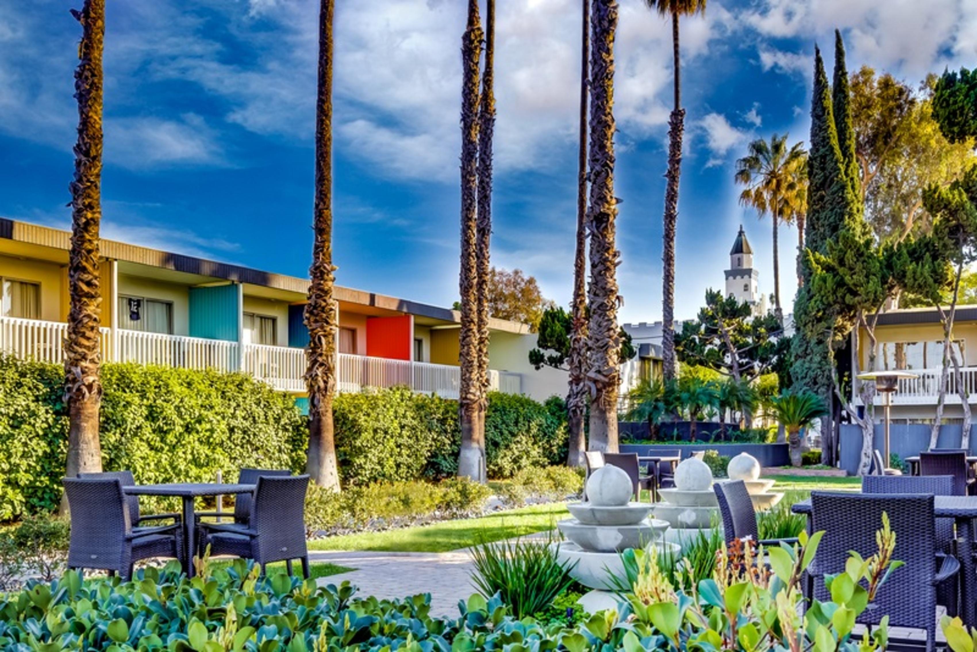 Anaheim Hotel 3*