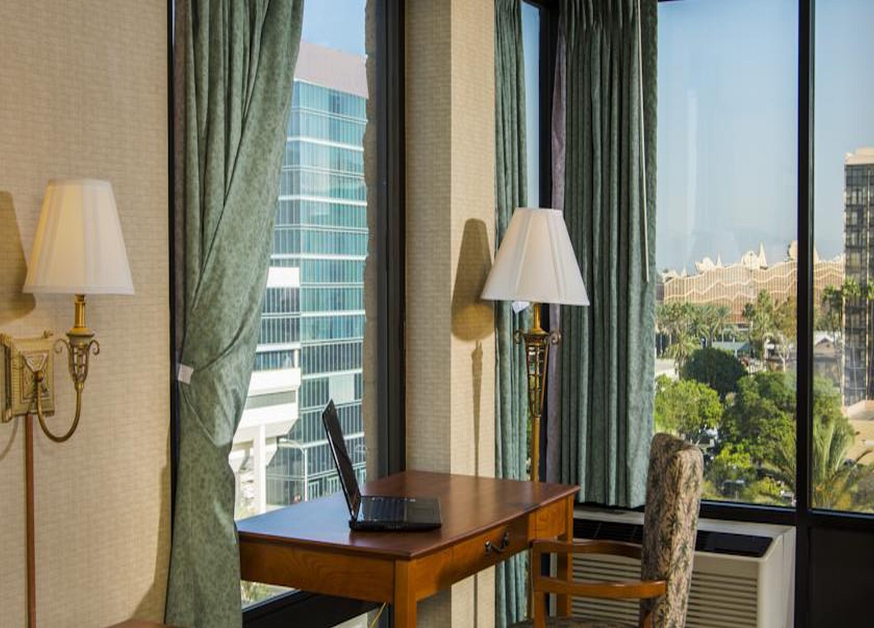 Clarion Hotel 3*