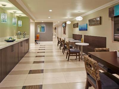 Eden Roc & Near The Maingate Motel Anaheim