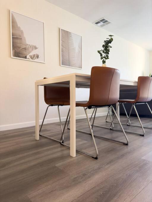 Apartamento Modern Retreat 1 Mi. From