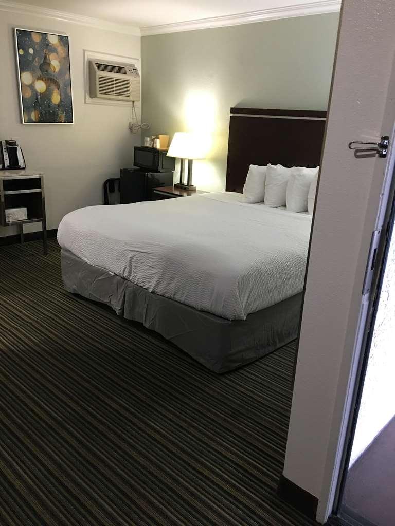 Hotel Western Courtesy - At The Park Anaheim