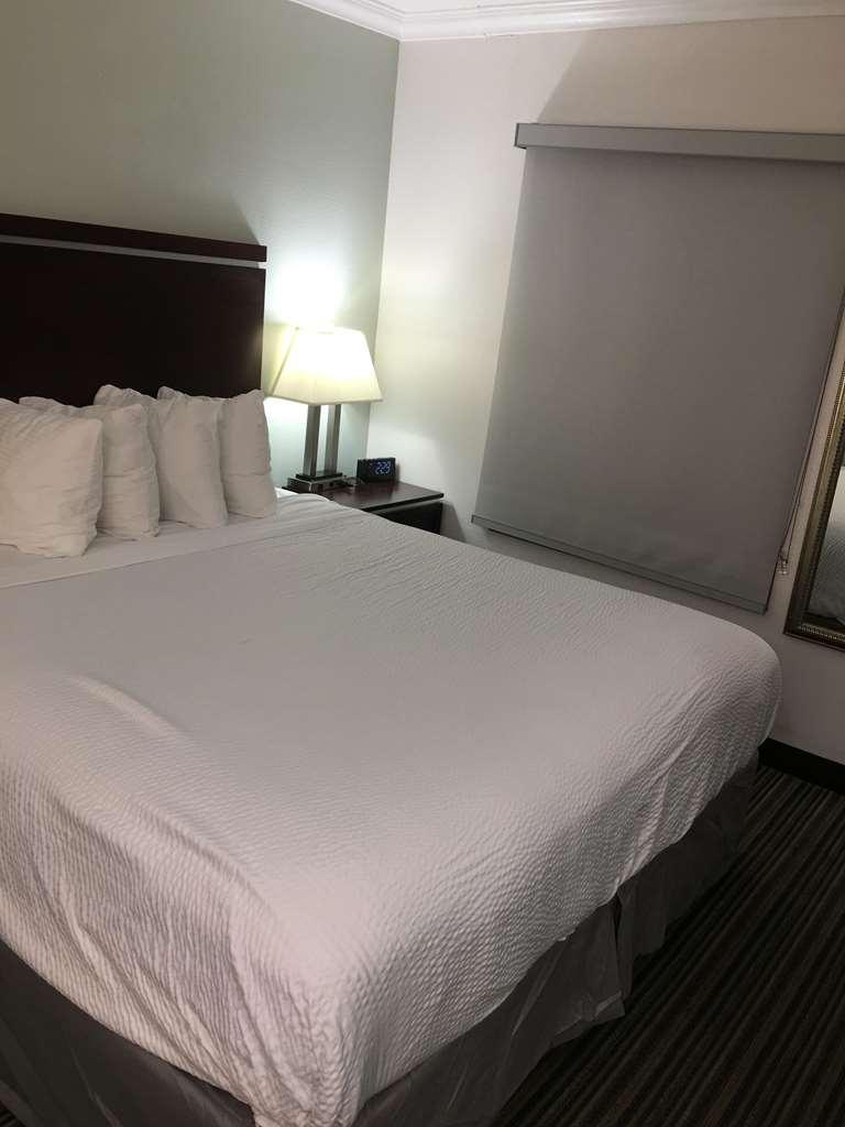Western Courtesy - At The Park 3* Anaheim