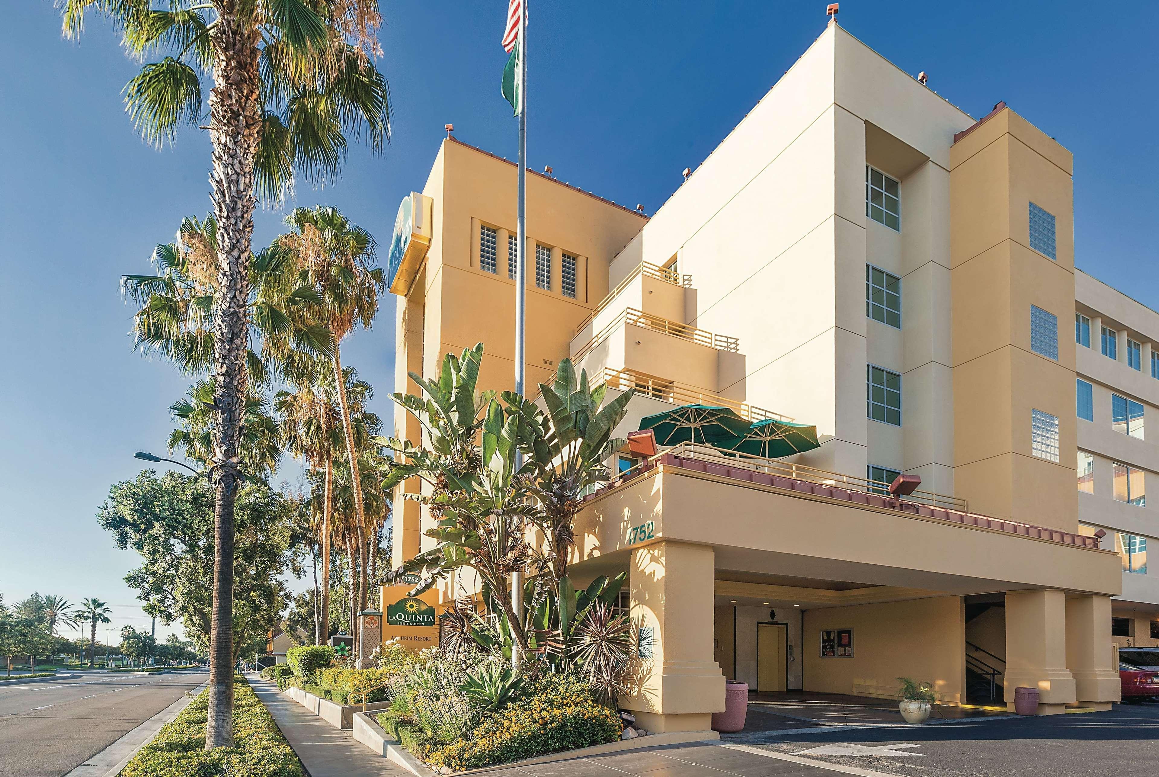 Hotel La Quinta By Wyndham 3*