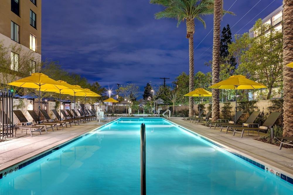 Home2 By Hilton Hotel 3*