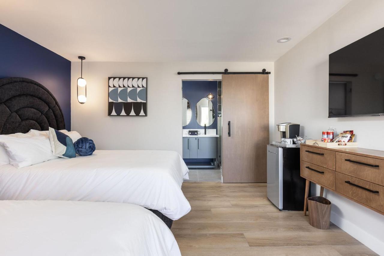 California 3* Anaheim