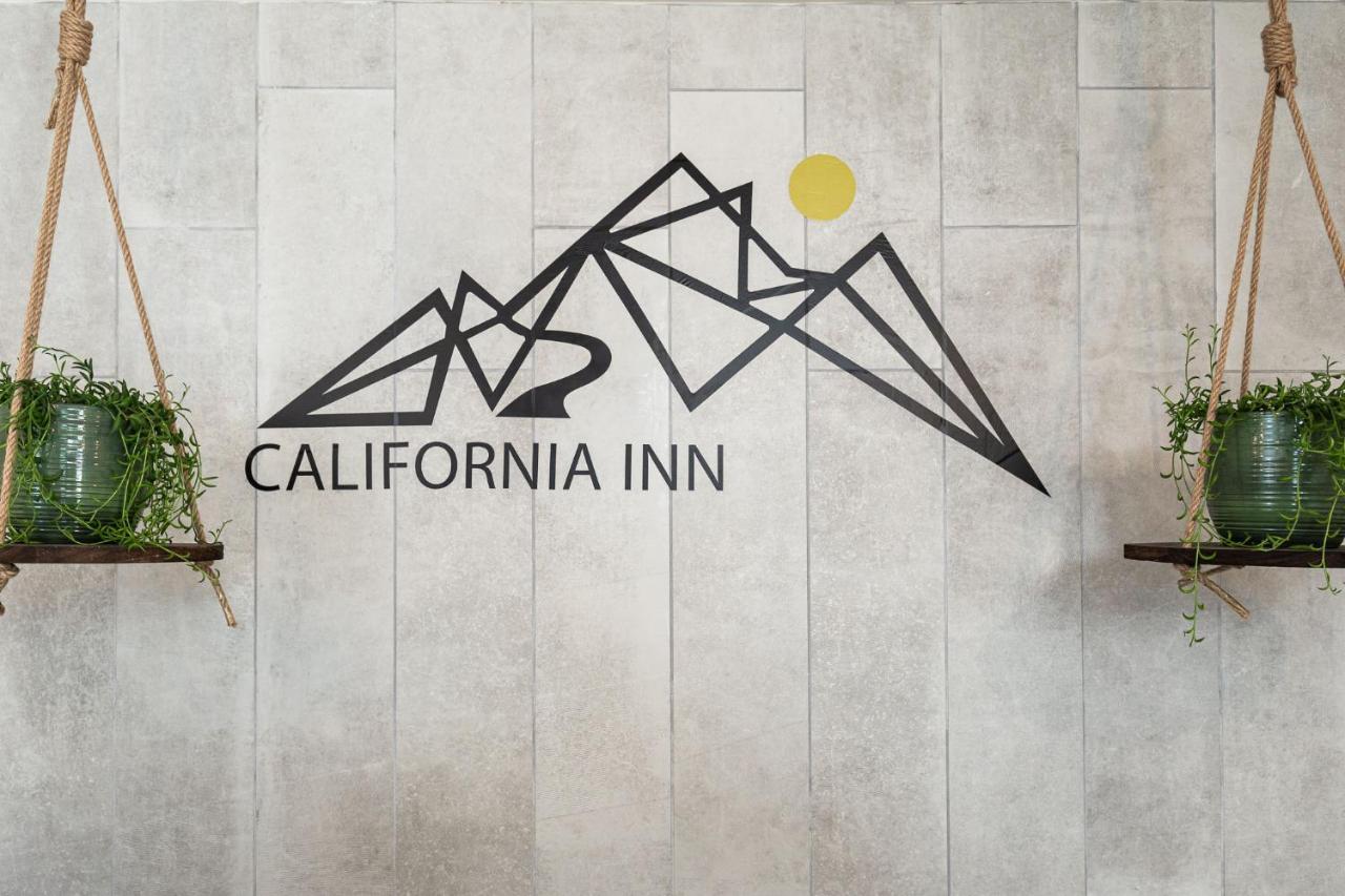 California Hotel 3*