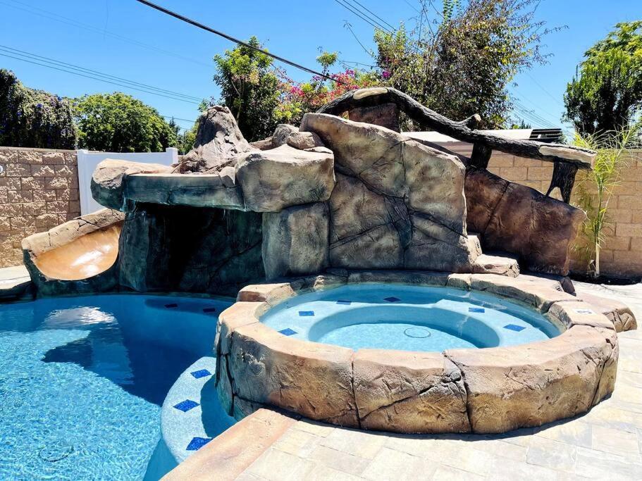 Holiday home Ultimate Private Water Park & Pool Next Disneyland