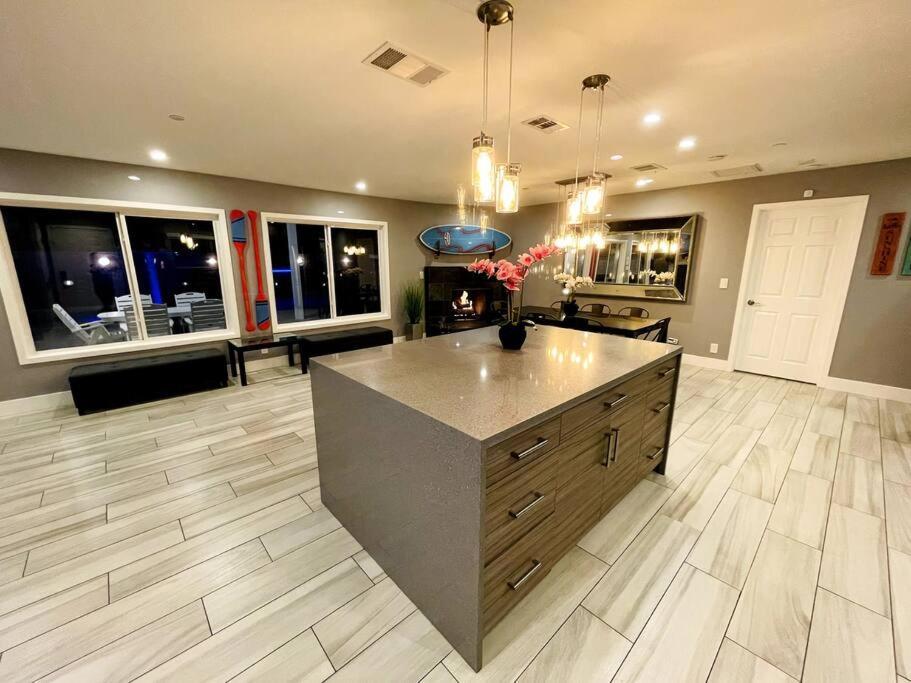 Holiday home Ultimate Private Water Park & Pool Next Disneyland Anaheim