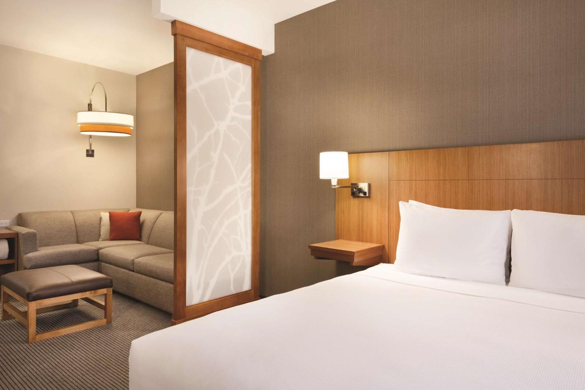Hyatt Place At / Convention Center Anaheim