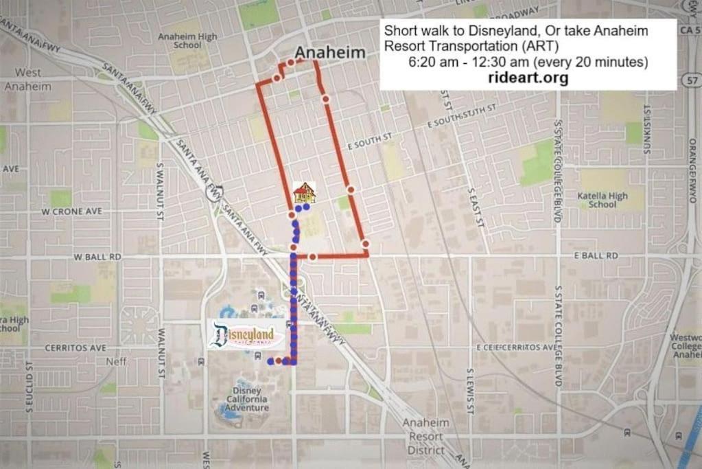 Holiday home Walk To Disneyland, Watch Firework Front Yard,