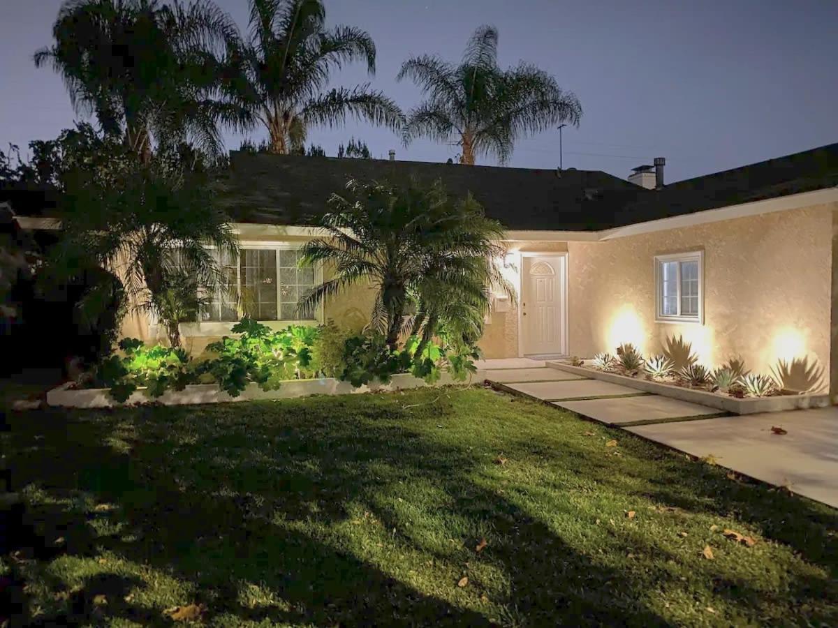 Rainforest 4 Bedroom Poolspa Walk2disneyland Holiday home