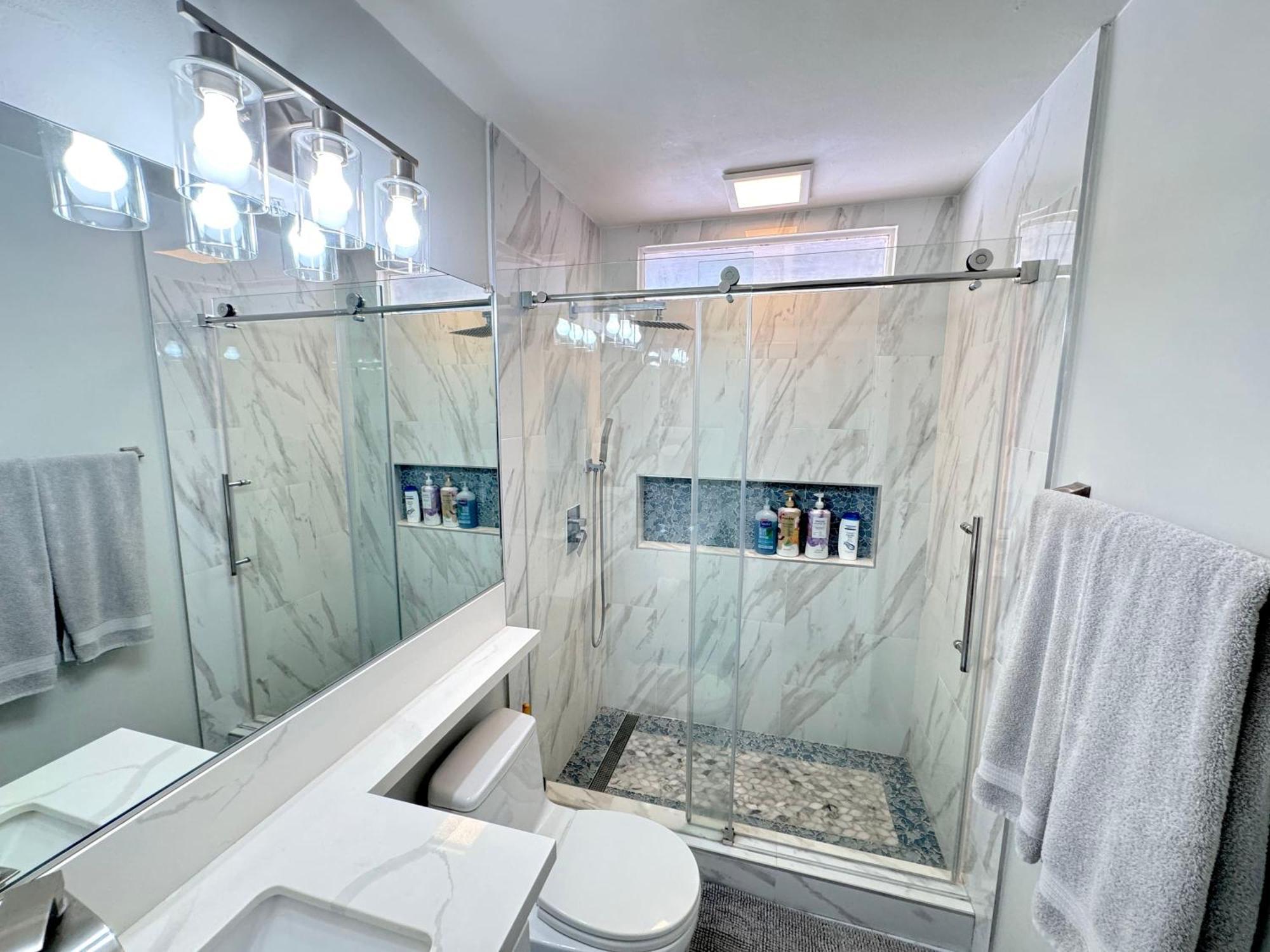 Rainforest 4 Bedroom Poolspa Walk2disneyland