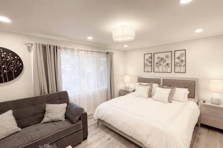 Rainforest 4 Bedroom Poolspa Walk2disneyland *