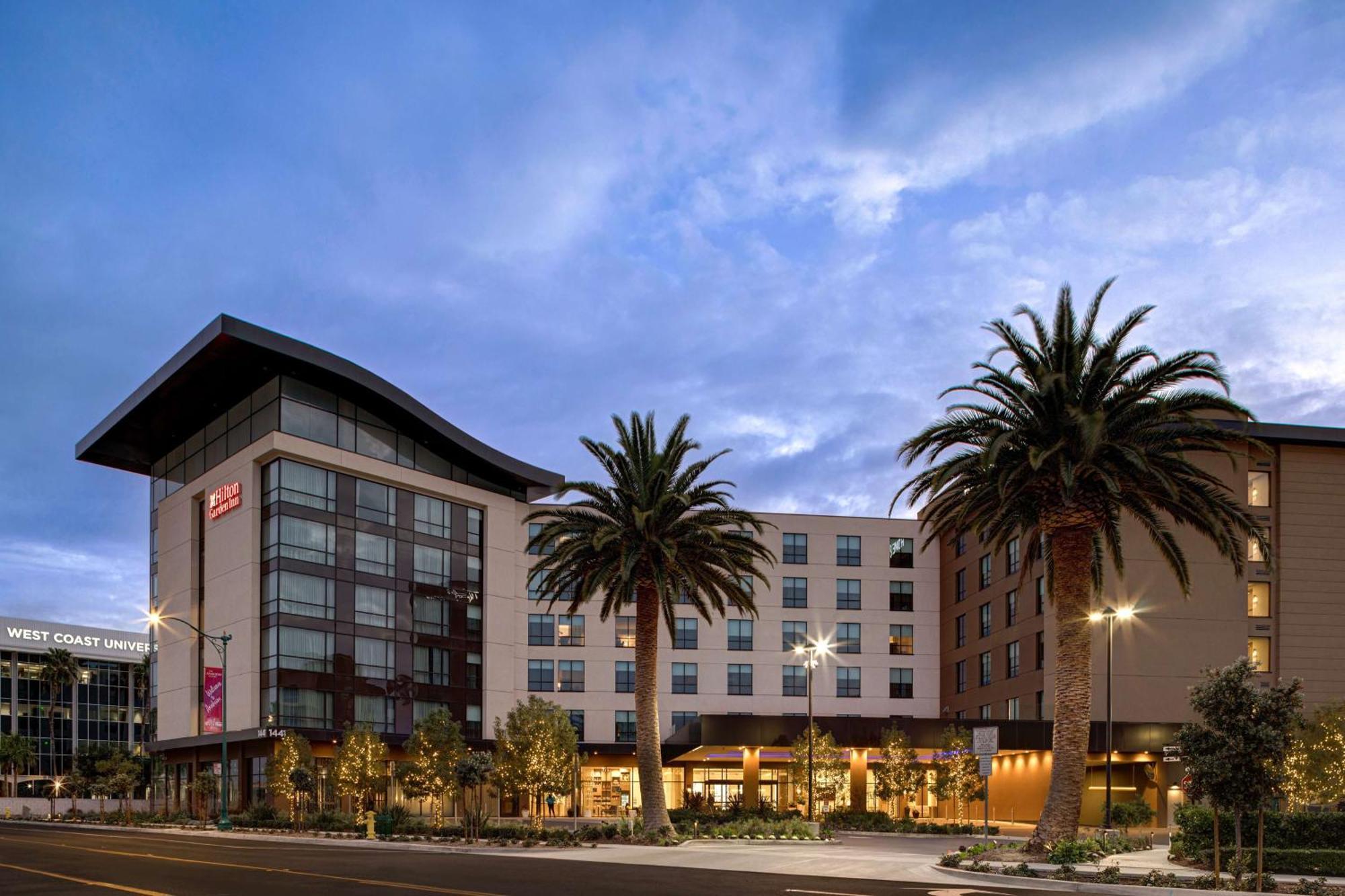 Home2 By Hilton 3*