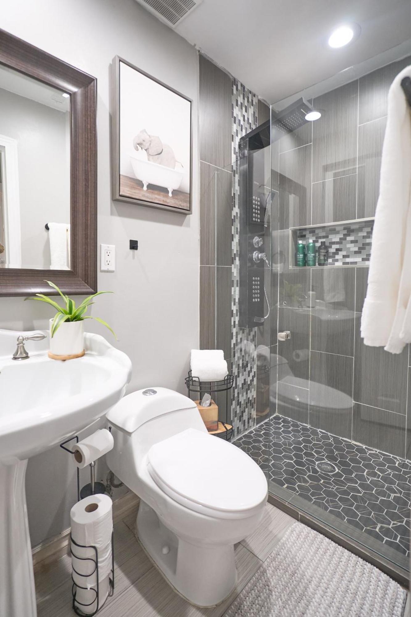 Cozy With Spa, Arcade, Near & Expo Anaheim