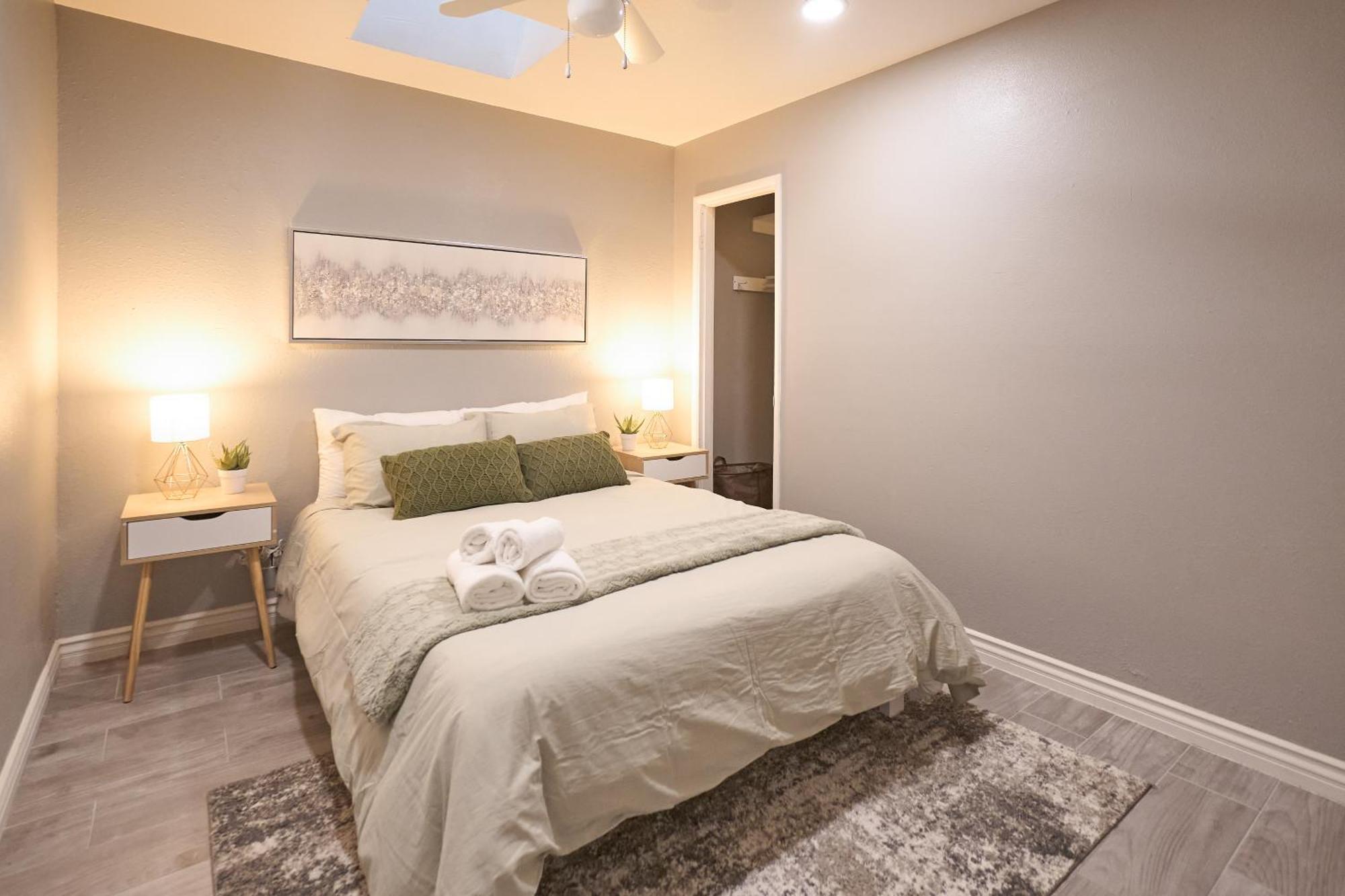 Holiday home Cozy With Spa, Arcade, Near & Expo Anaheim