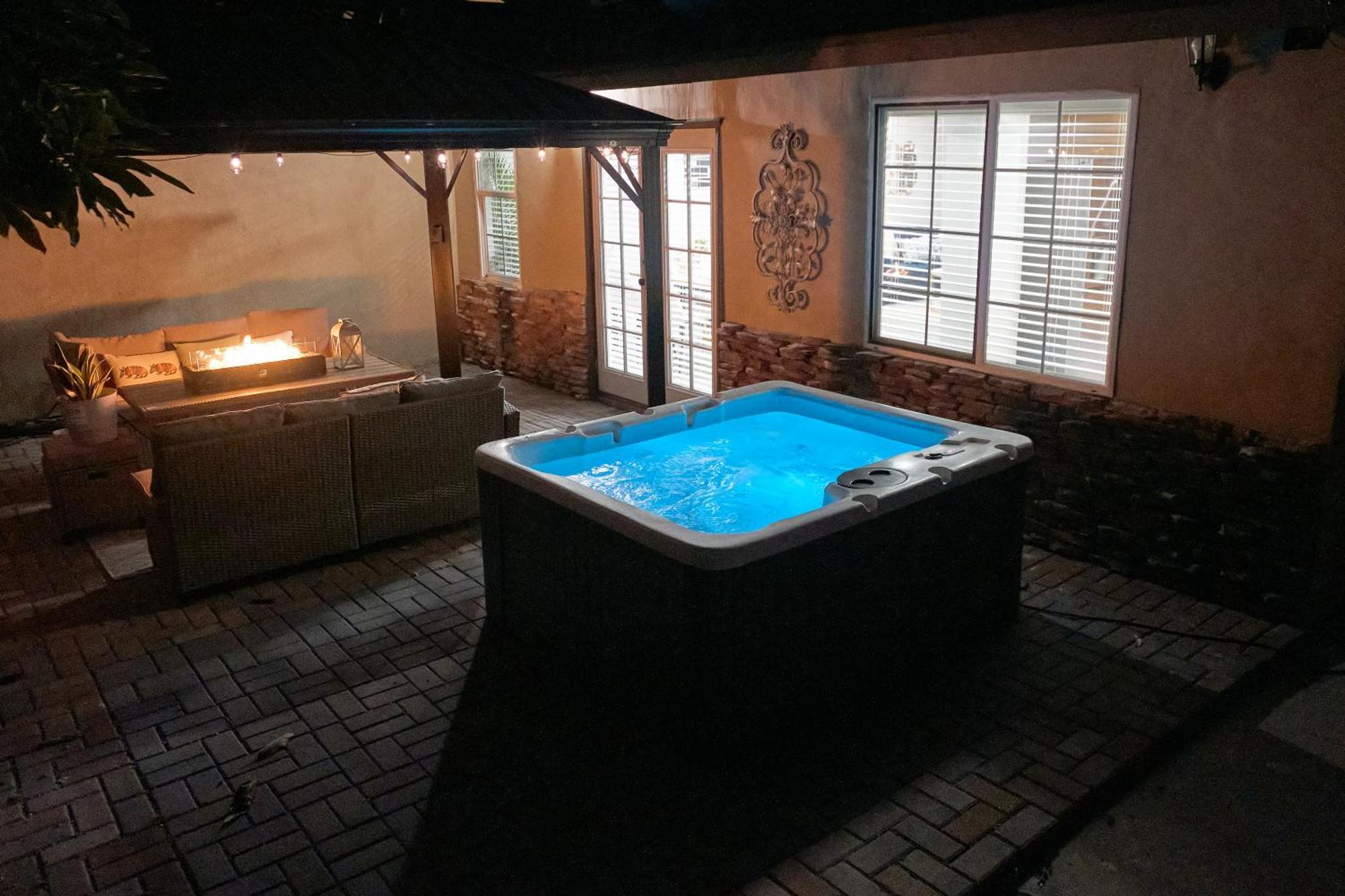 Cozy With Spa, Arcade, Near & Expo Holiday home Anaheim