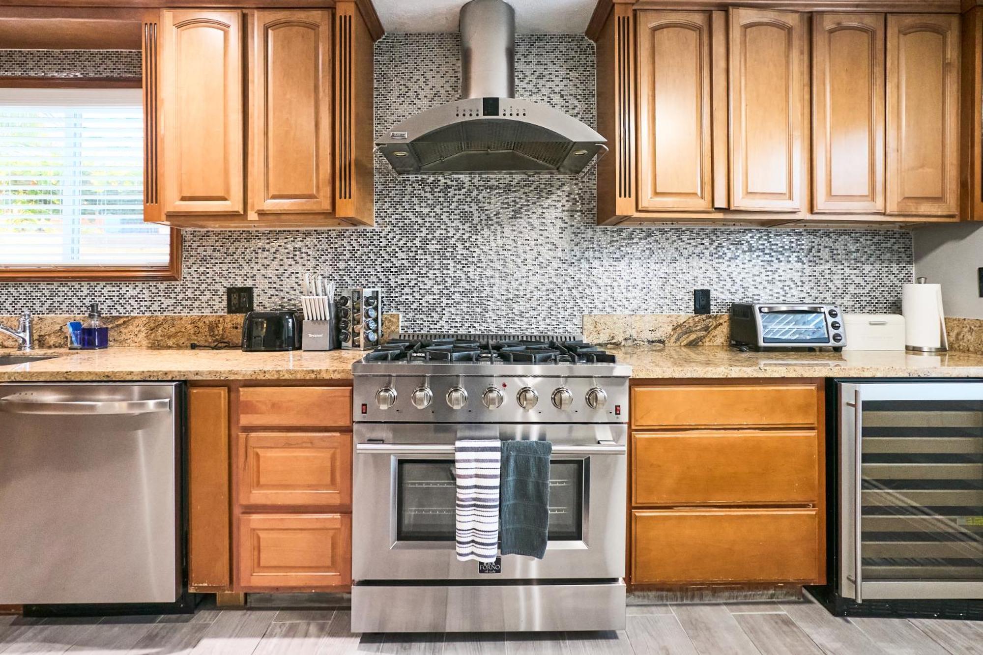 Holiday home Cozy With Spa, Arcade, Near & Expo *
