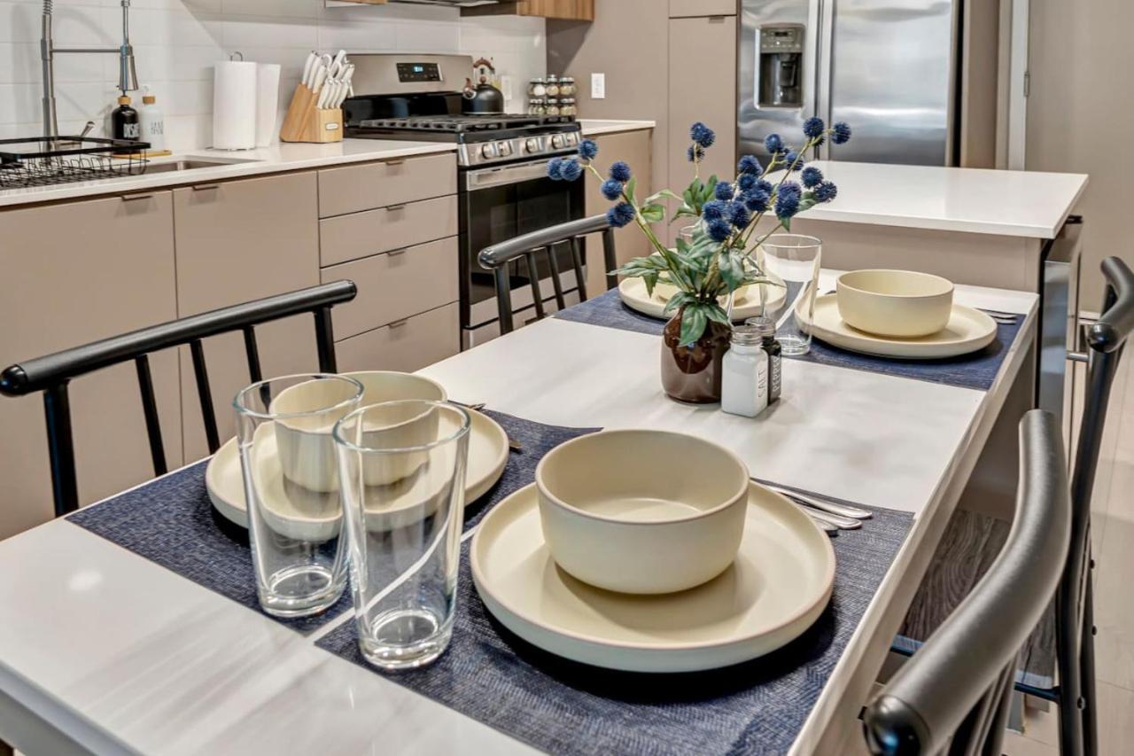 Luxury 5 Minutes To Disneyland Apartment