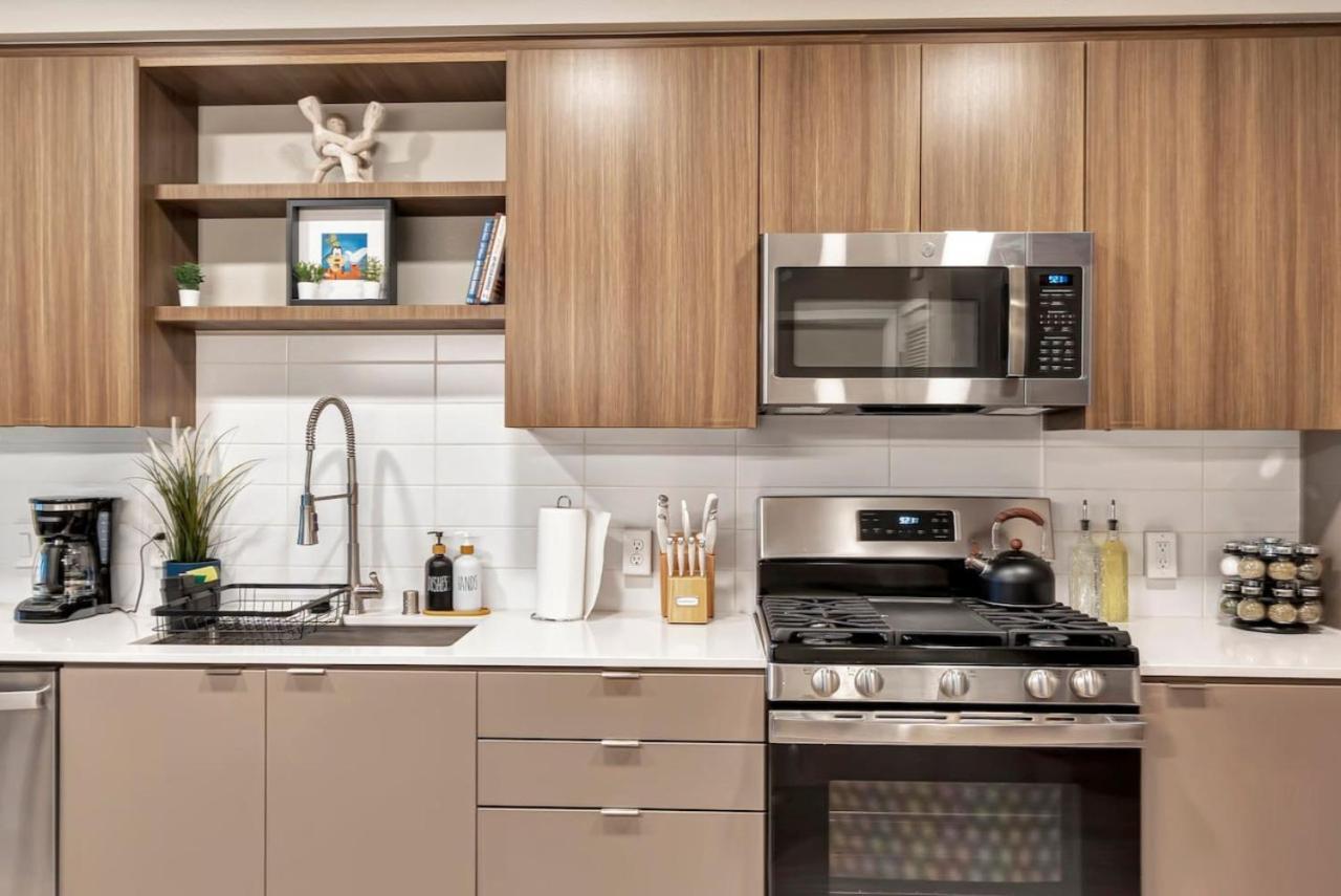 Luxury 5 Minutes To Disneyland Apartment Anaheim