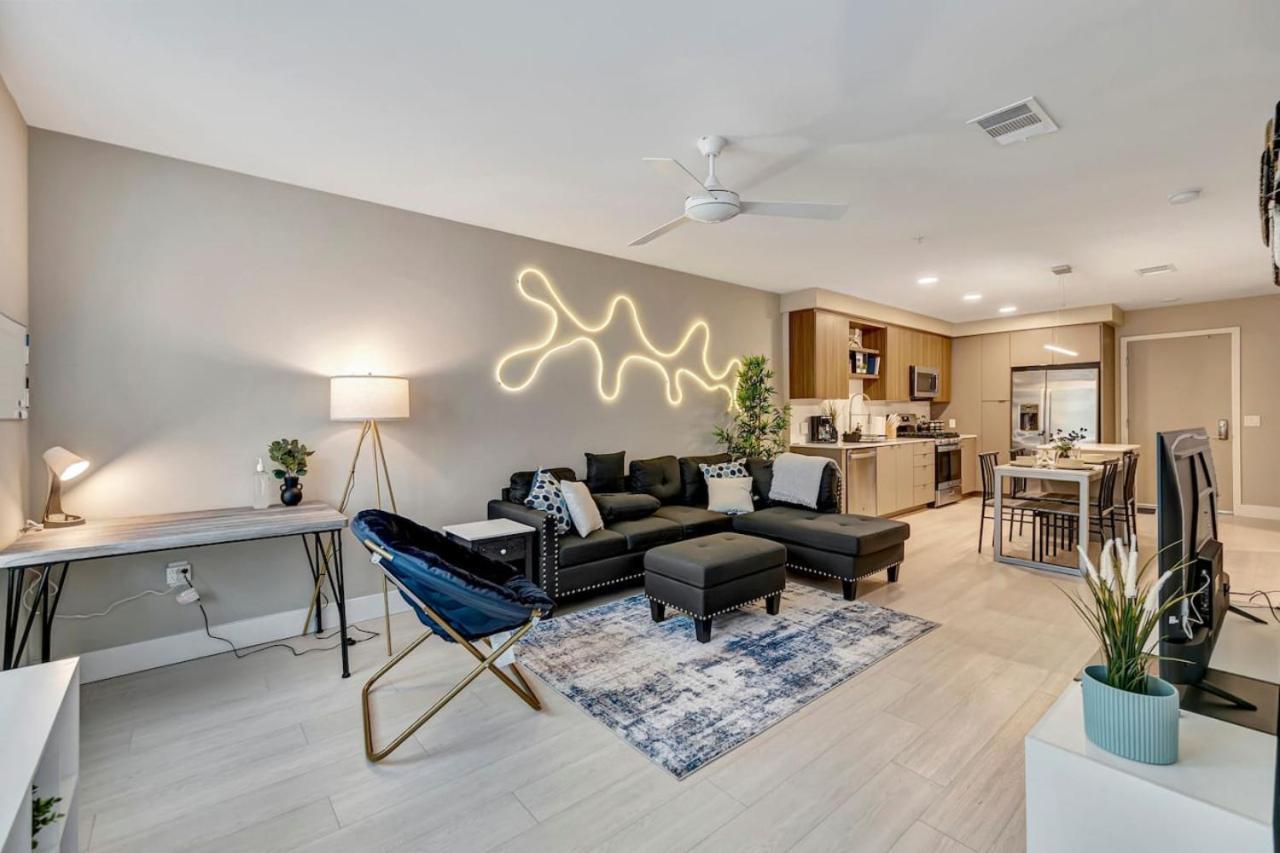 Luxury 5 Minutes To Disneyland Apartment Anaheim