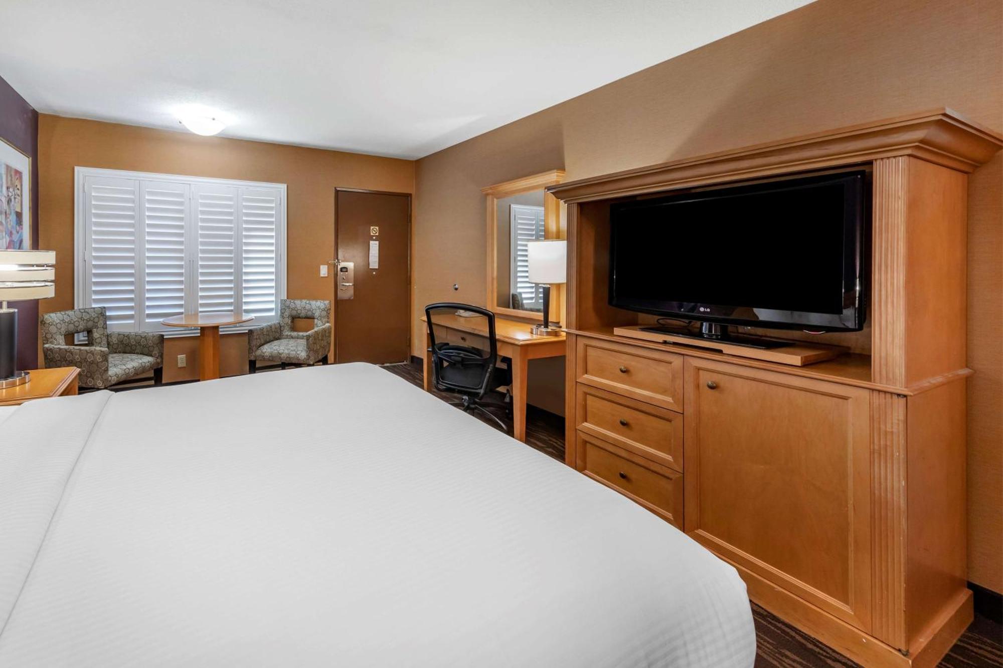 Western Stovall's Hotel 3*