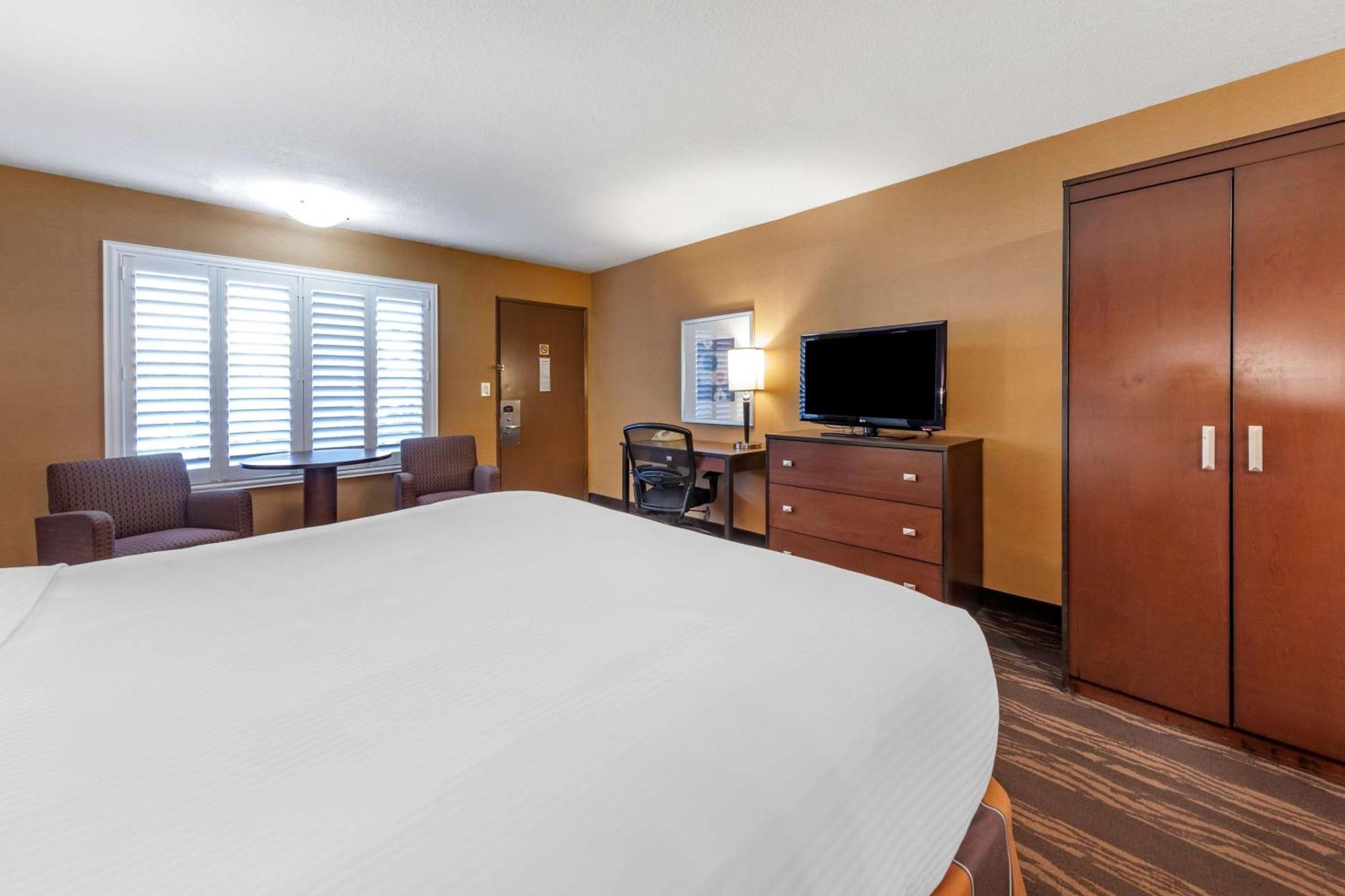 Hotel Western Stovall's 3*