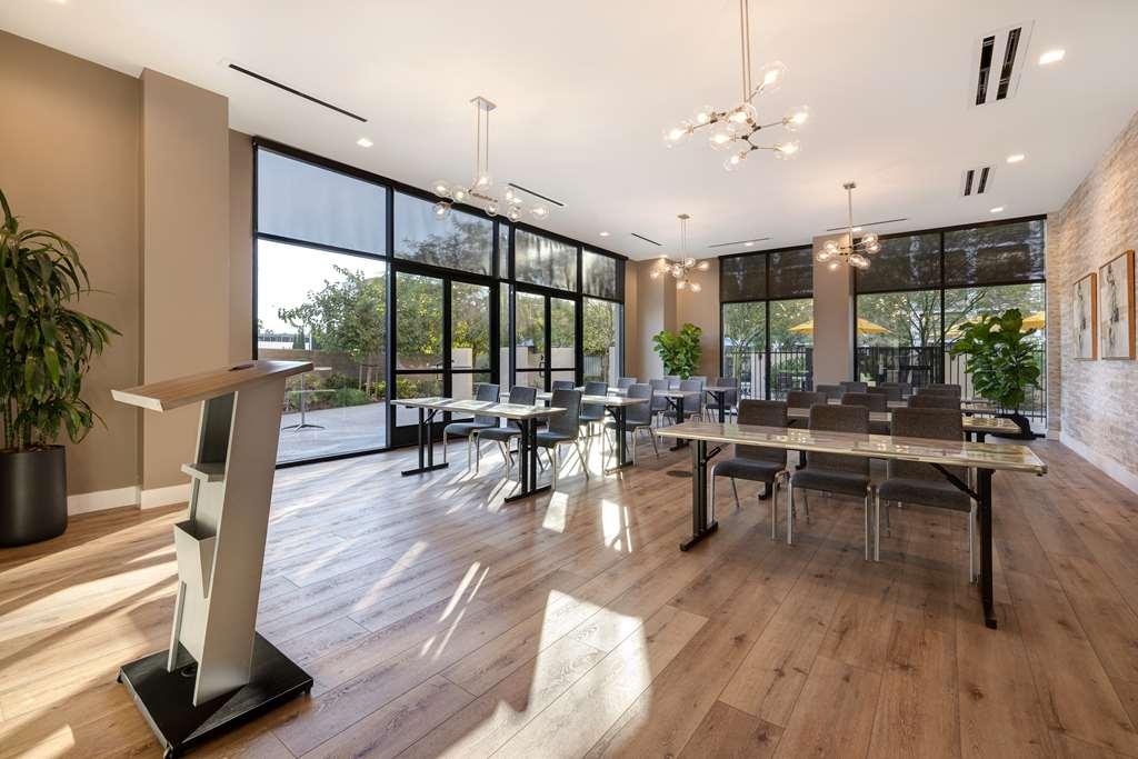 Home2 By Hilton 3*