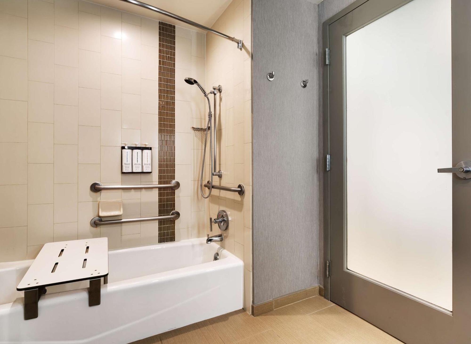 Hyatt Place At / Convention Center Hotel Anaheim