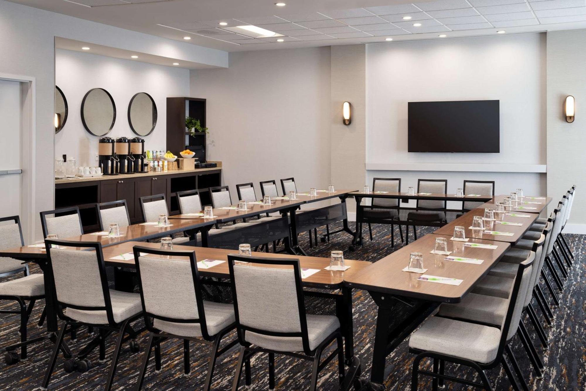 Hyatt Place At / Convention Center Hotel Anaheim