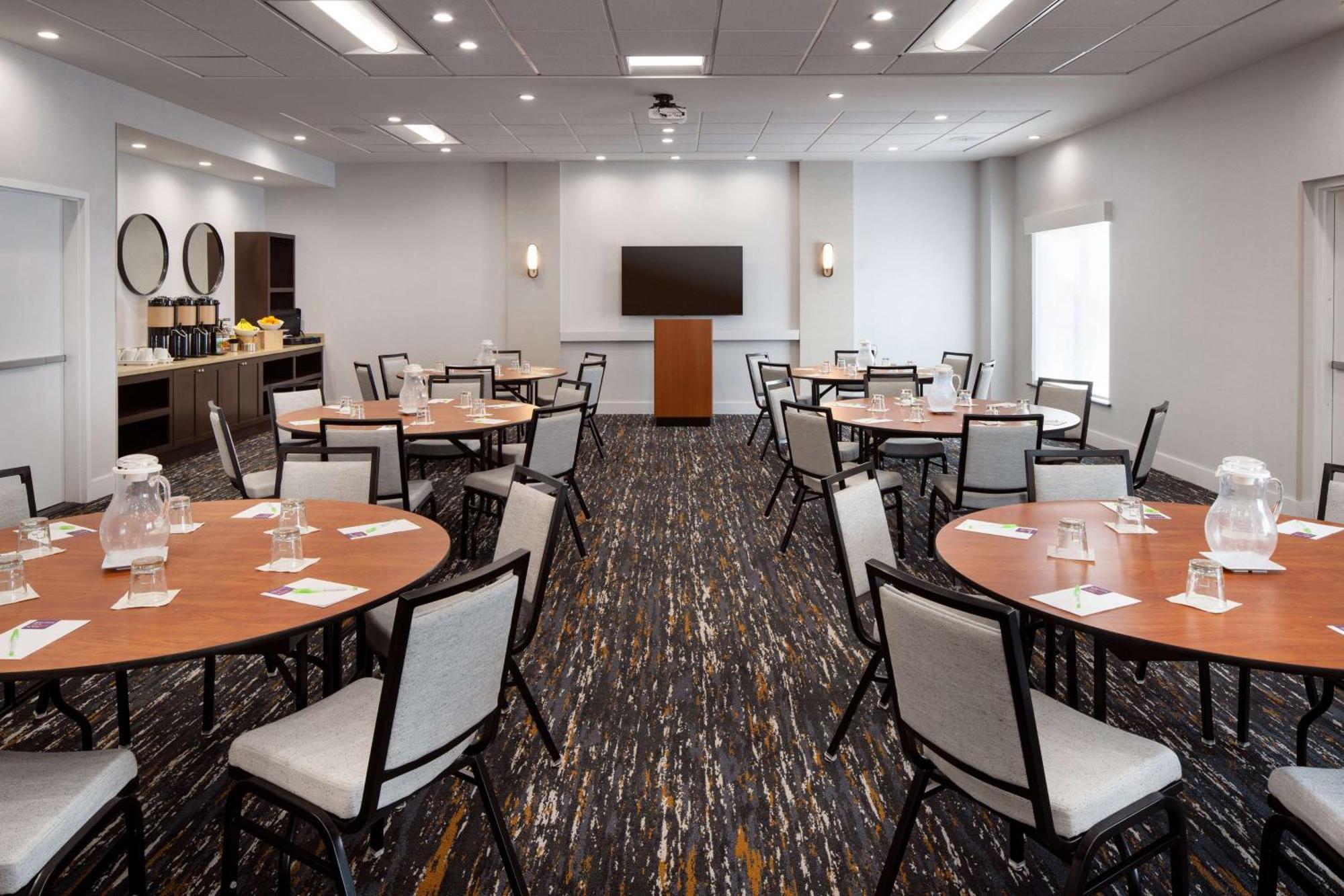 Hyatt Place At / Convention Center