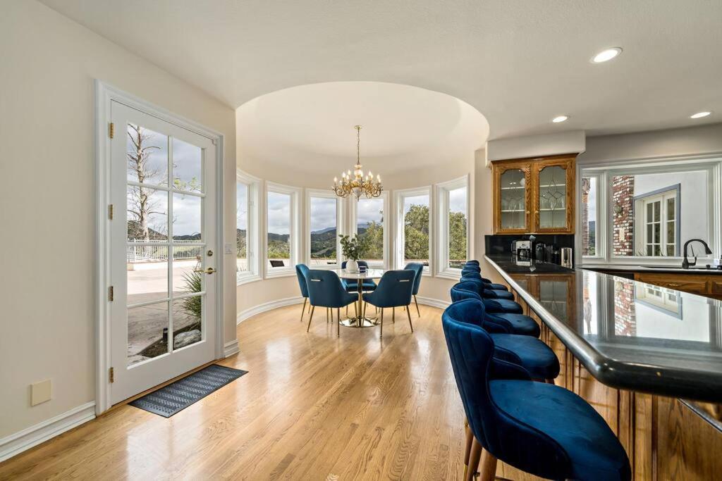 Luxury Oasis With Panoramic Views Anaheim