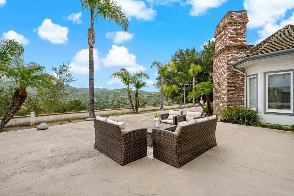 Luxury Oasis With Panoramic Views *