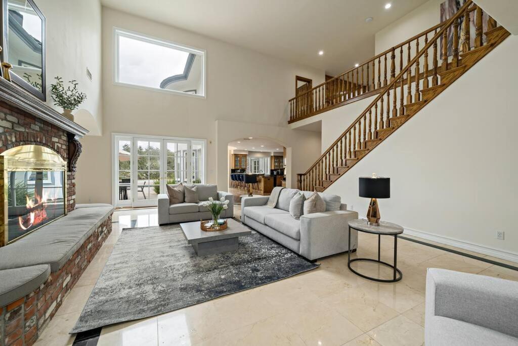 Luxury Oasis With Panoramic Views Villa *