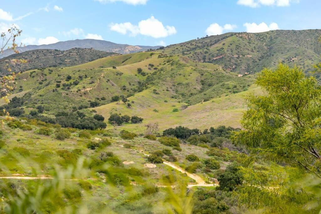 Luxury Oasis With Panoramic Views Villa Anaheim