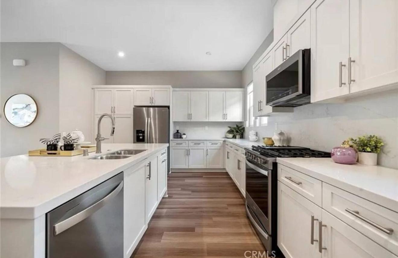 1311wcara * Anaheim