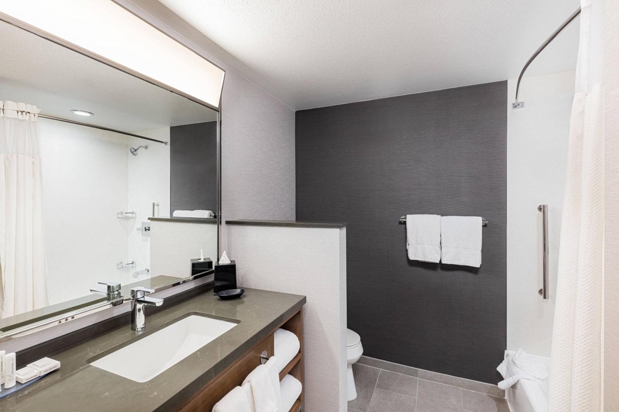 Courtyard By Marriott Resort/convention Center