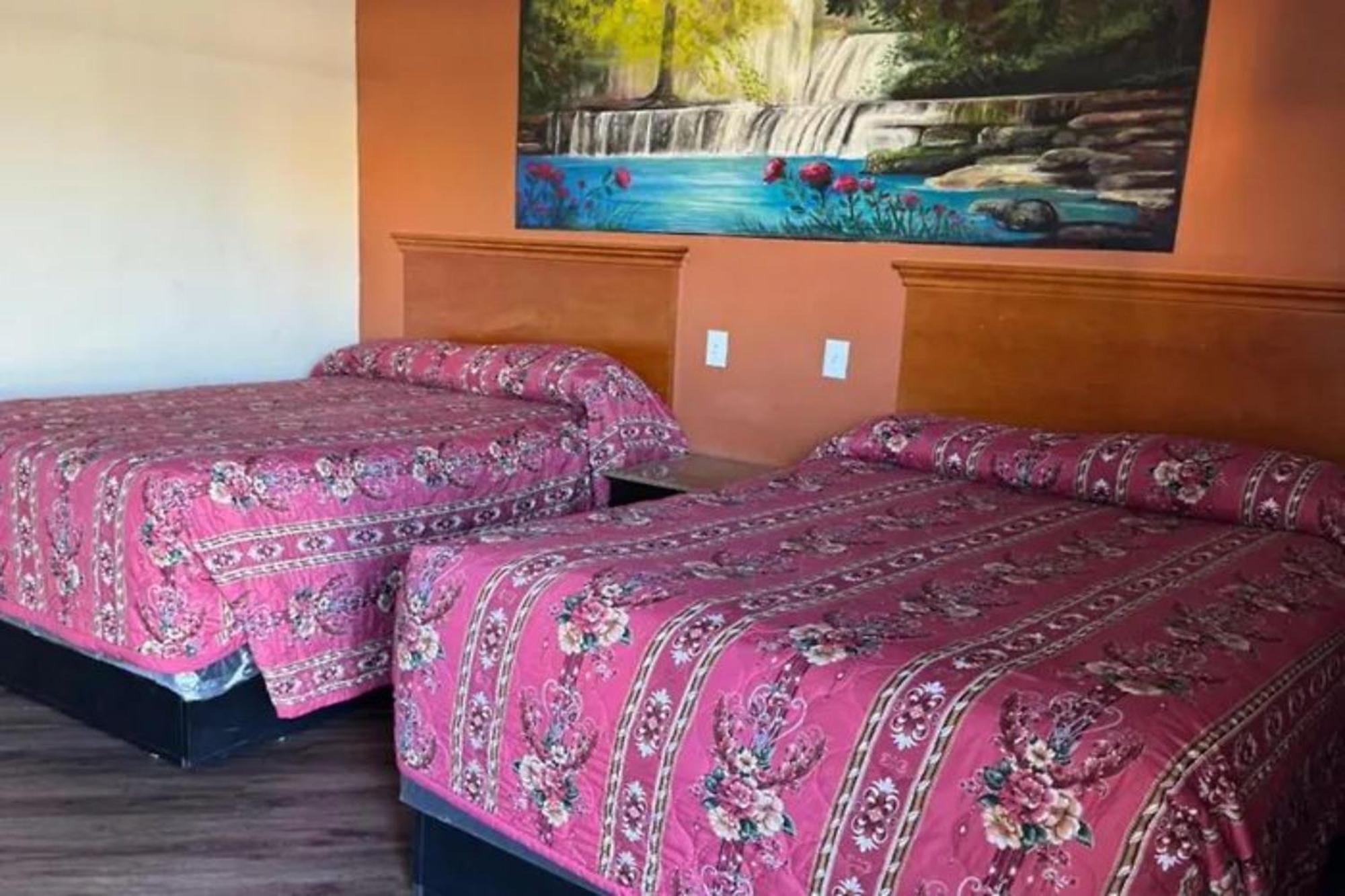 Motel Robinhood West