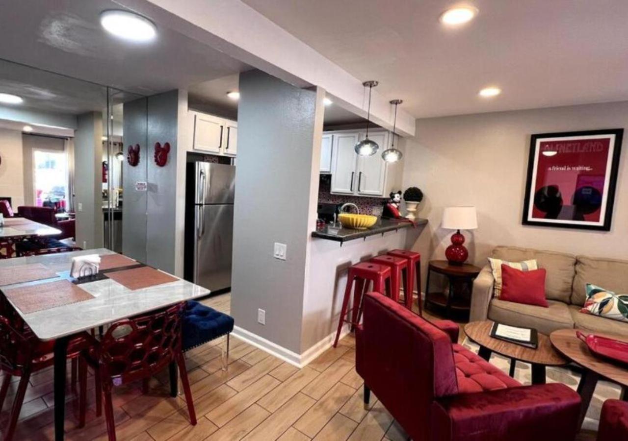Holiday home Magicwayvillas Mick's Clockhouse Pool & - Walk To Disneyland *
