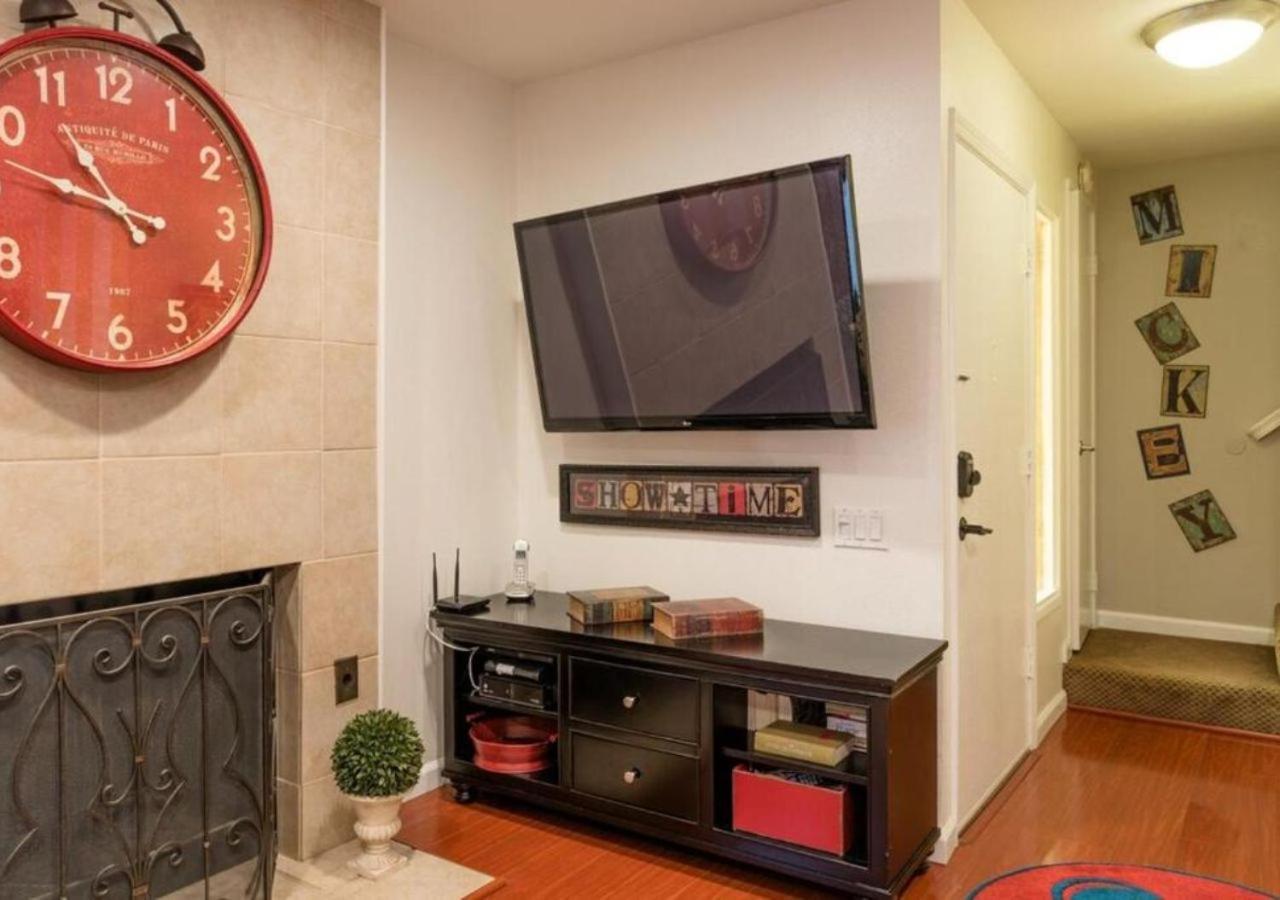 Holiday home Magicwayvillas Mick's Clockhouse Pool & - Walk To Disneyland Anaheim